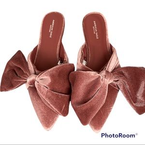American Eagle Outfitters rose gold velour velvet bow pointy toe flats size 8
